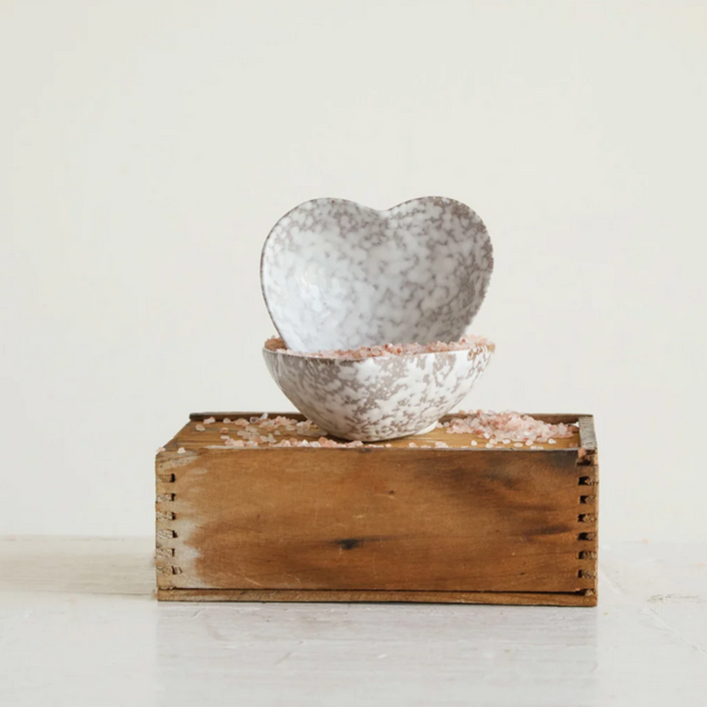 STONEWARE HEART DISH