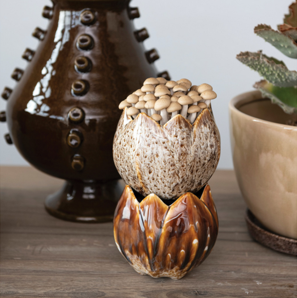 STONEWARE FLOWER SHAPED BOWL