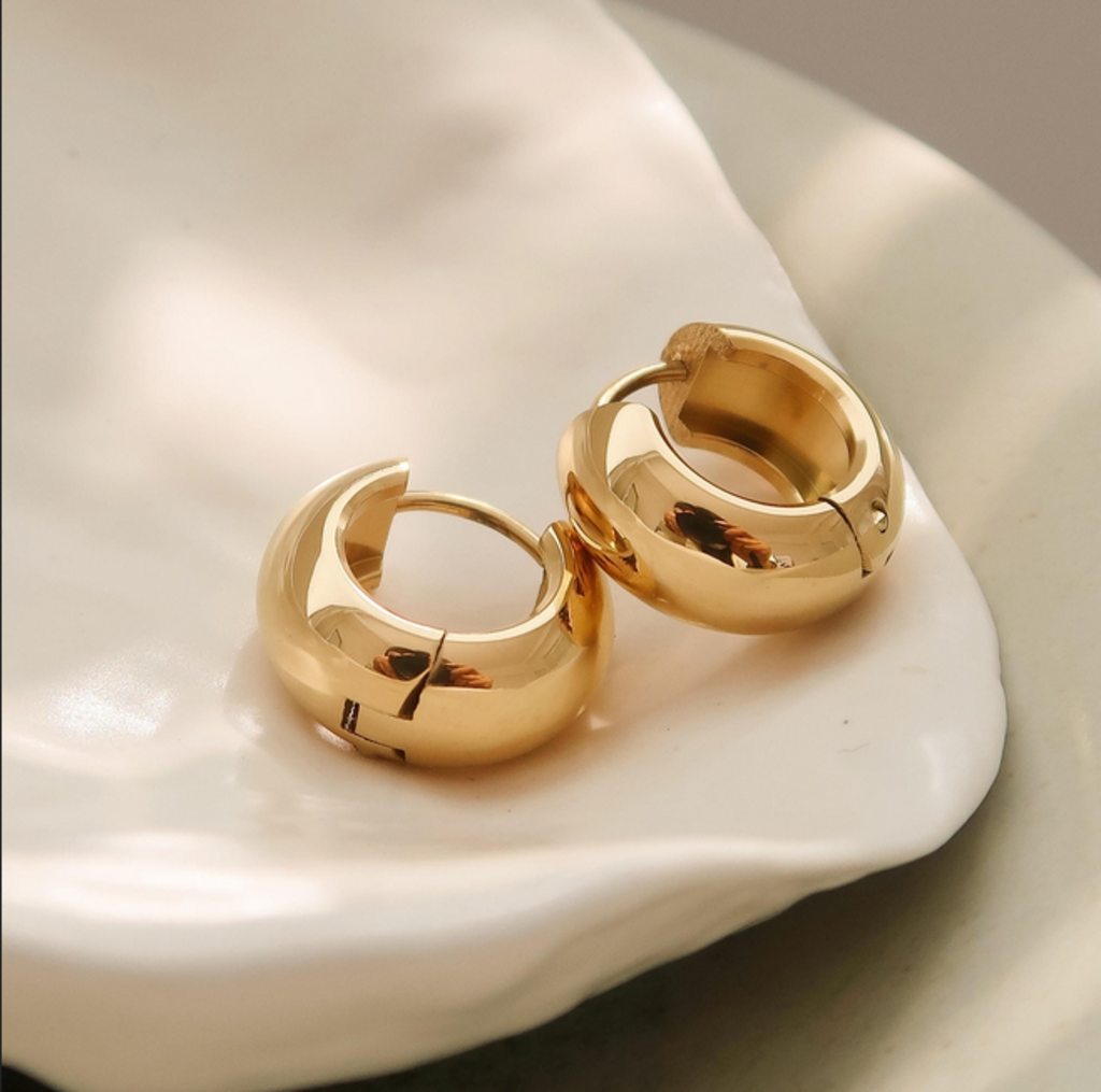Blandine 18K Non-Tarnish Classic Hoop Earring