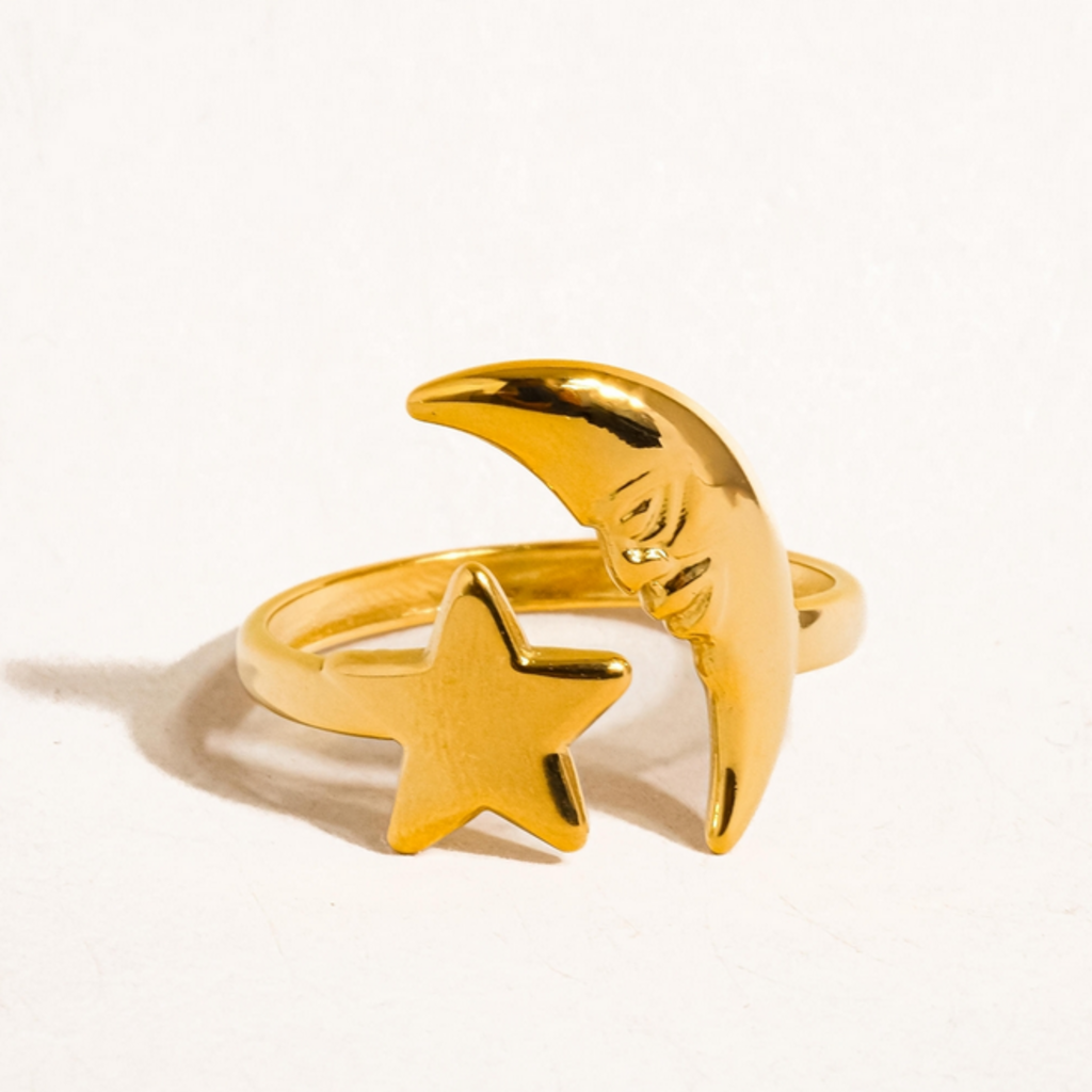 Tasa 18K Gold Non-Tarnish Star and Moon Ring