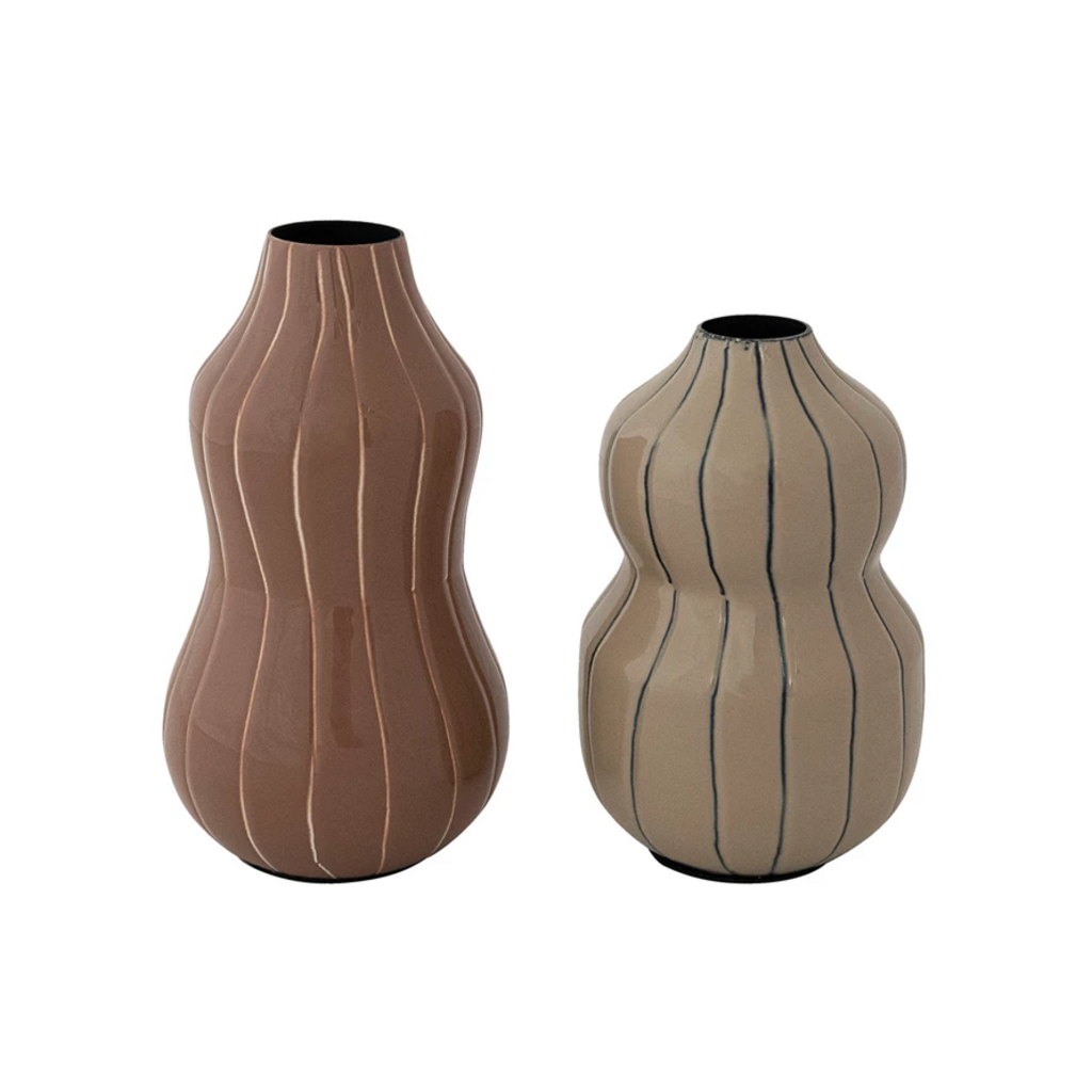 BROWN WAVY STRIPE METAL vase