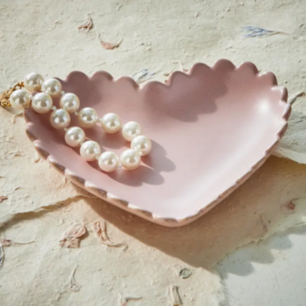 SCALLOP HEART TRINKET DISH