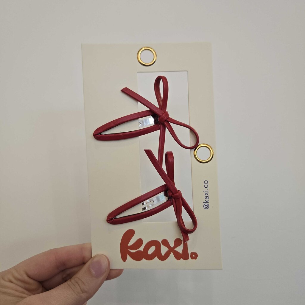 Leather Bow Snap Clip RED