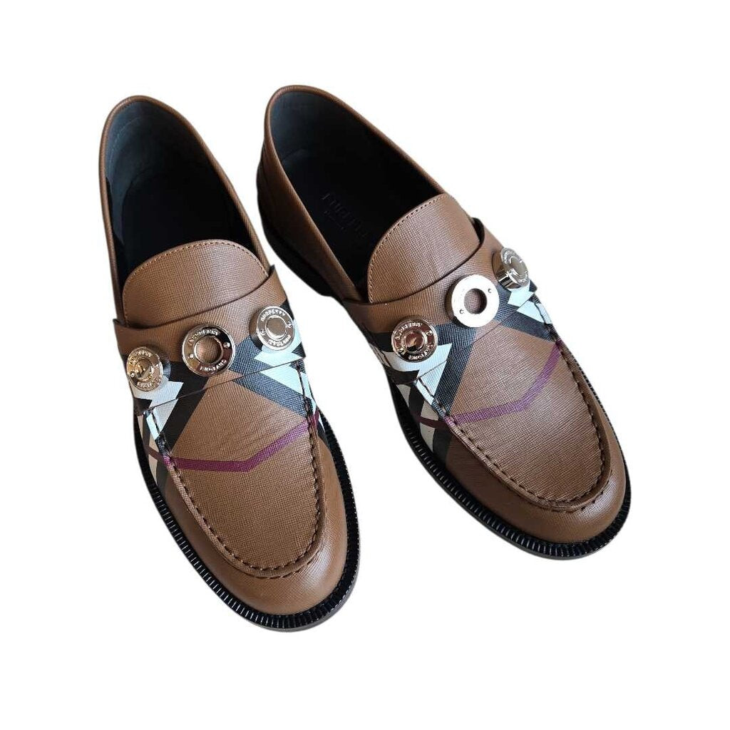 BURBERRY LOAFER SZ 41 = 10