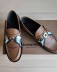 BURBERRY LOAFER SZ 41 = 10