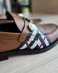 BURBERRY LOAFER SZ 41 = 10