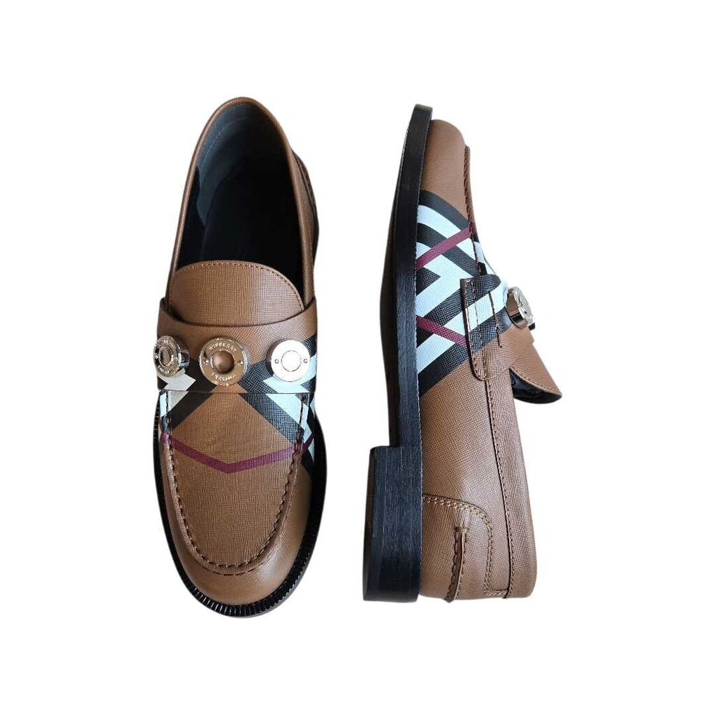 BURBERRY LOAFER SZ 41 = 10
