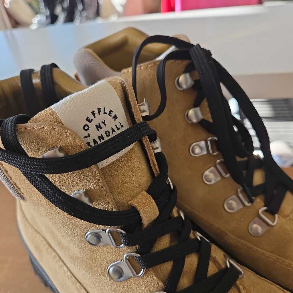 LOEFFLER RANDALL OWEN SZ 9 retail 450.00