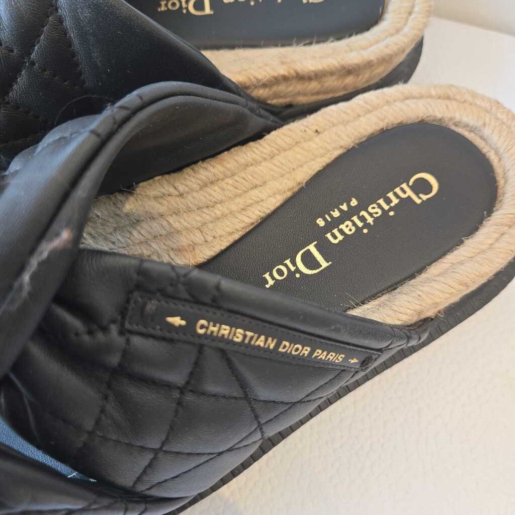 DIOR CANNAGE QUILTED SZ 39.5 retail 1290.00