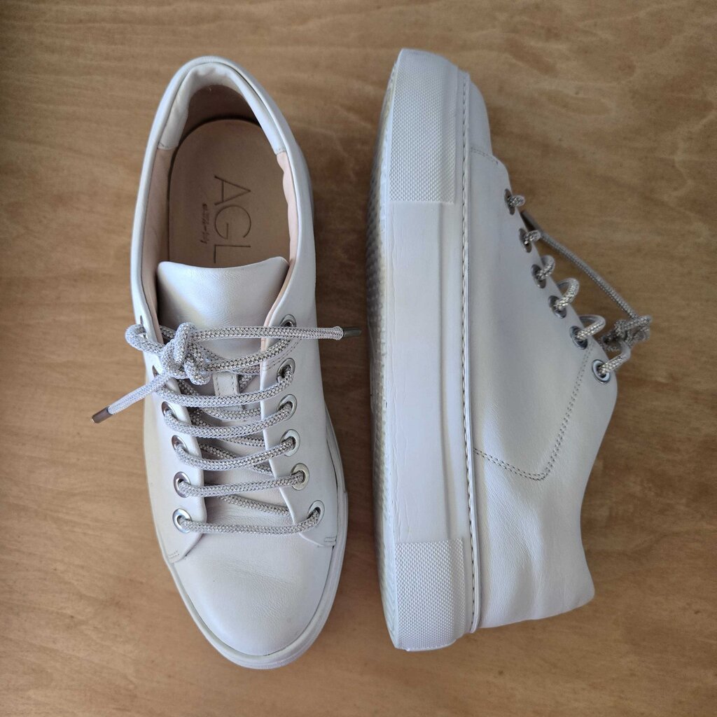AGL CRYSTAL PLATFORM SZ 39.5/9.5 retail 445.00