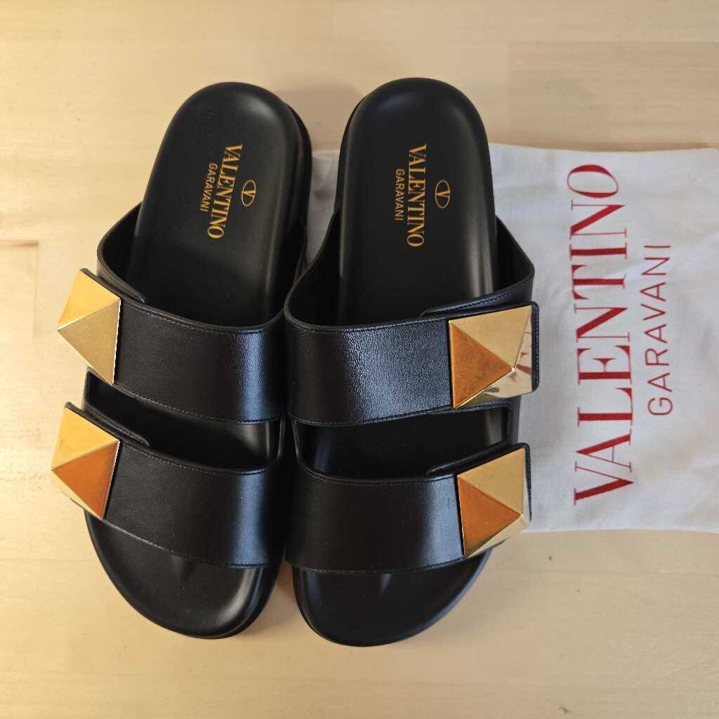 VALENTINO GARAVANI ROMAN STUD SZ 40 = US 9/9.5