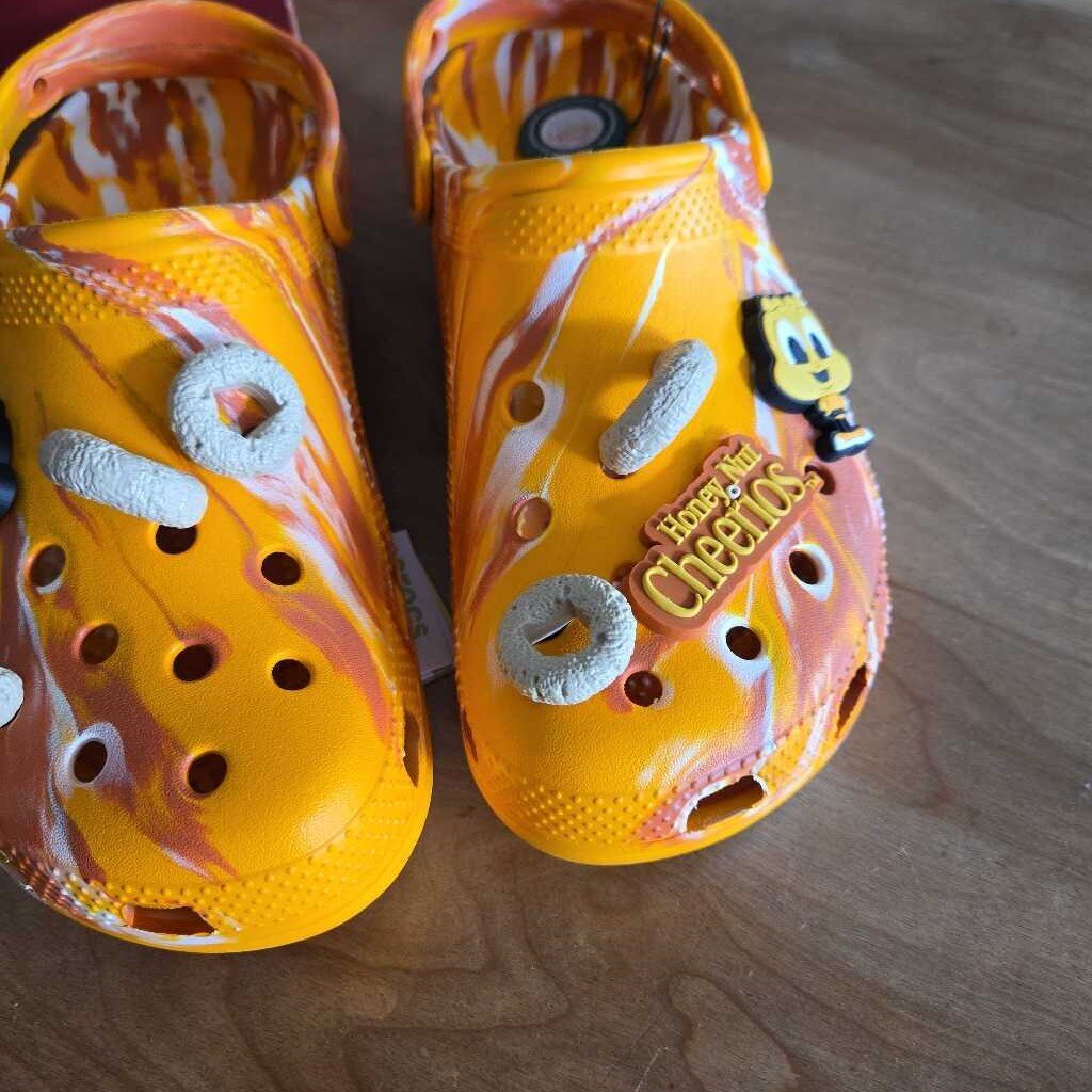 HONEY NUT CHEERIO CROCS new MEN 10 WMN 12