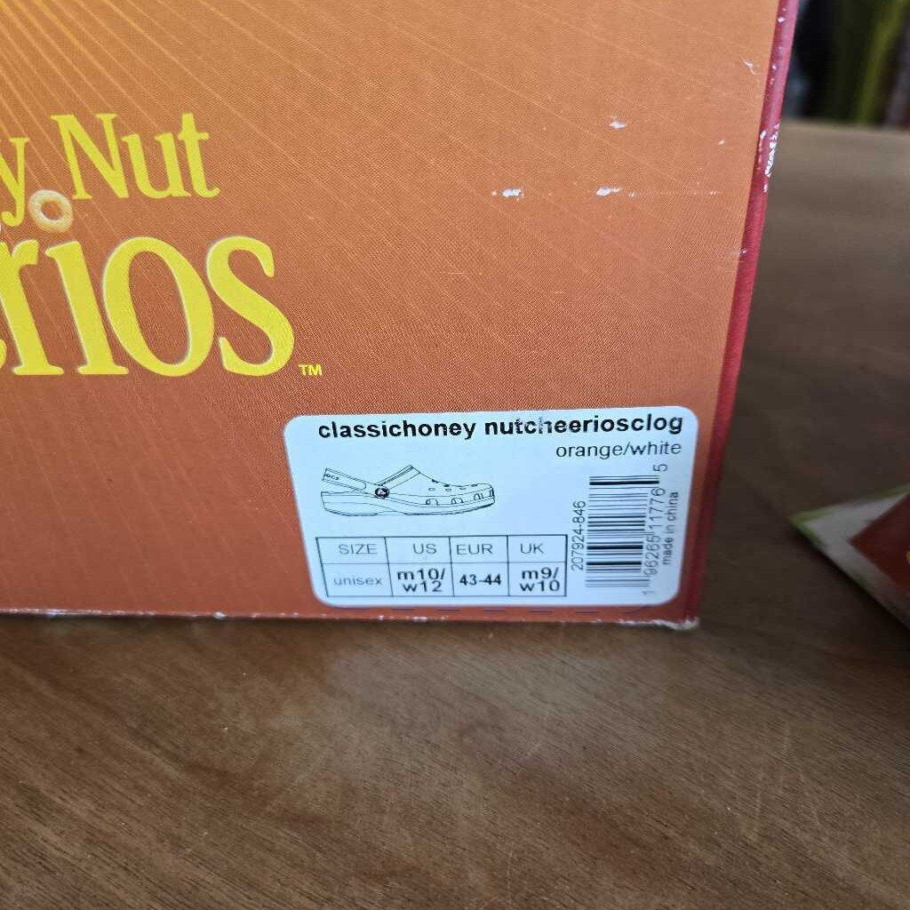 HONEY NUT CHEERIO CROCS new MEN 10 WMN 12