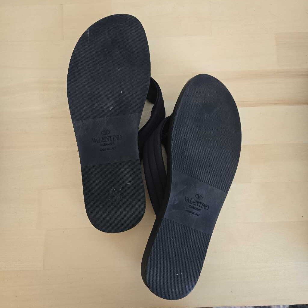 VALENTINO GARAVANI SZ 44 = US 11 retail 375.00