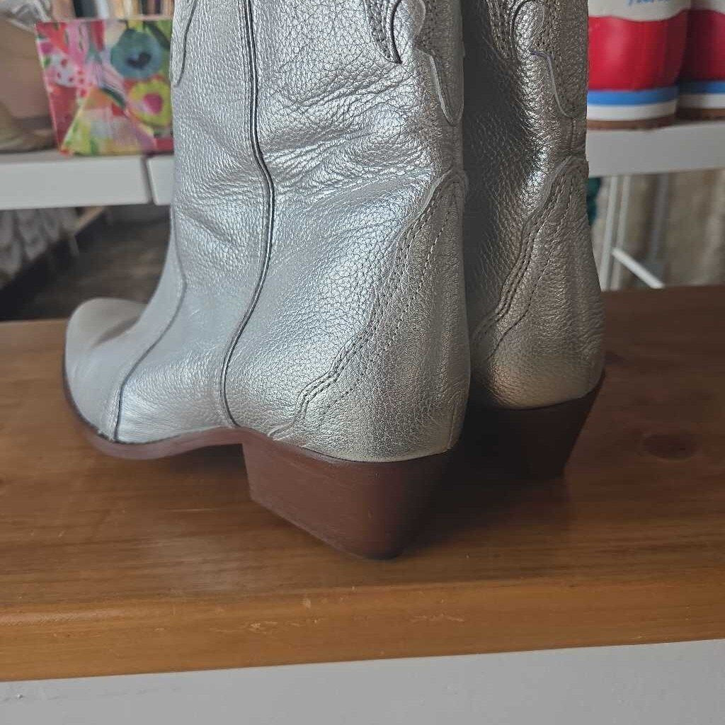 FREE PEOPLE cowboy retail 158.00 SZ 37 = 6/6.5