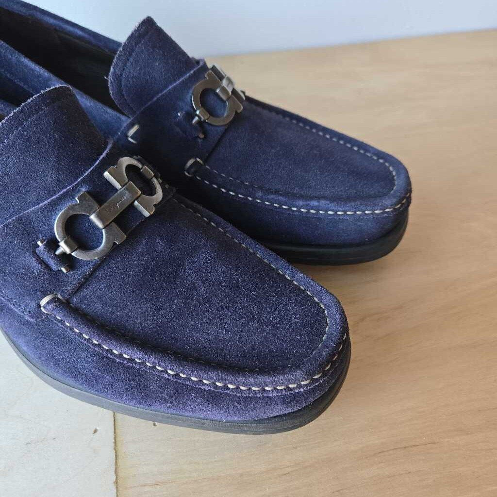 FERRAGAMO NAVY SZ 9 EEE retail 895.00