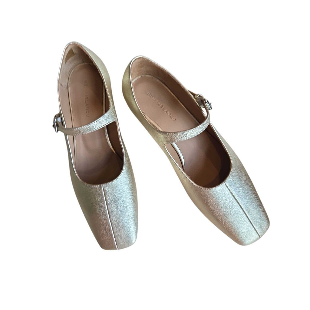 HUMA BLANCO STELLA GOLD SZ 40 = 9.5/10 retail 270.00