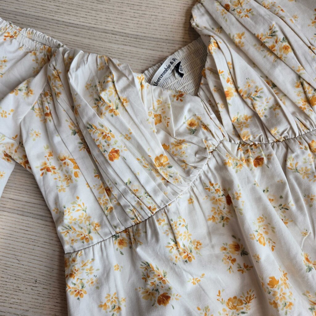 ABERCROMBIE & FITCH SZ MEDIUM B2