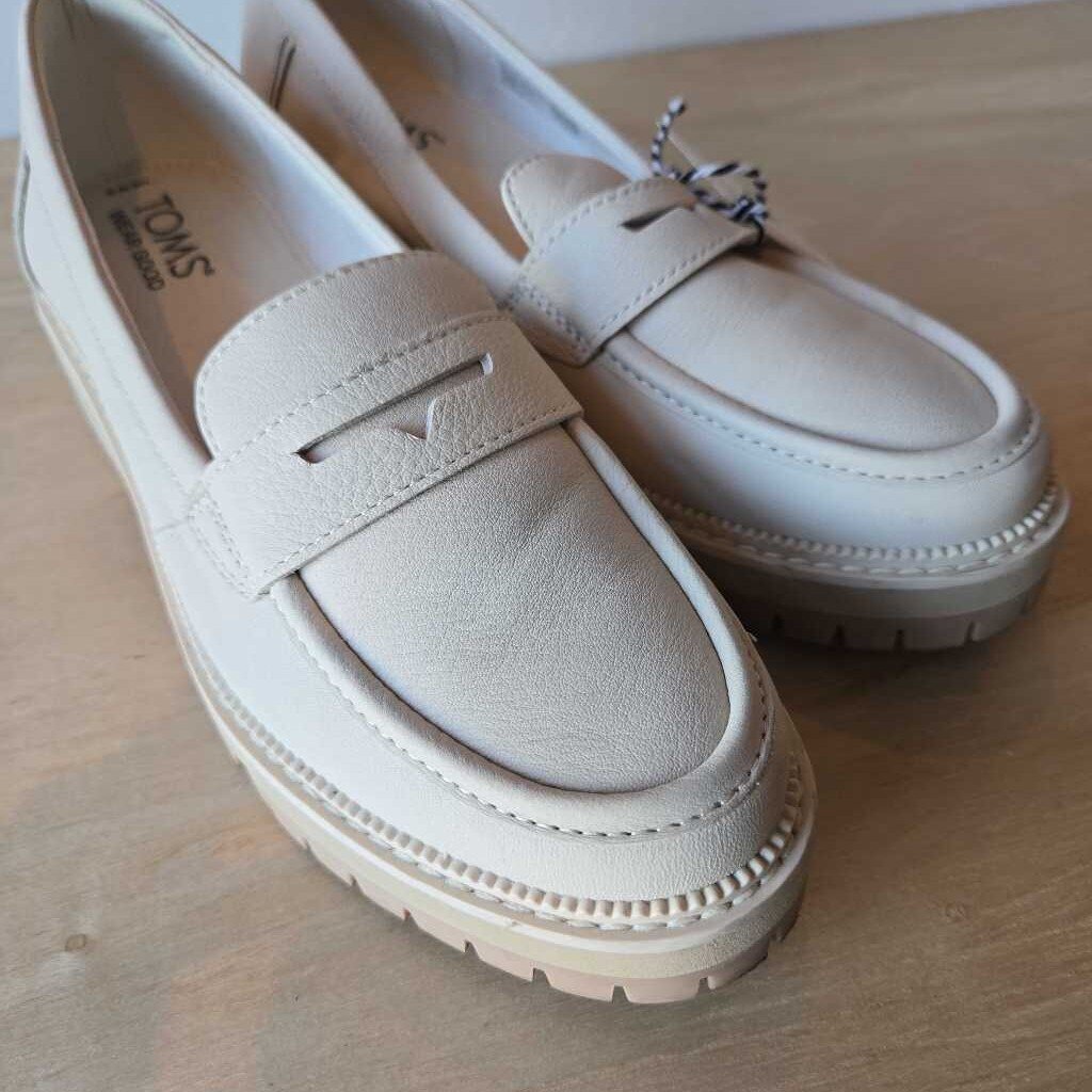 TOMS CARA PLATFORM SZ 6 retail 110.00