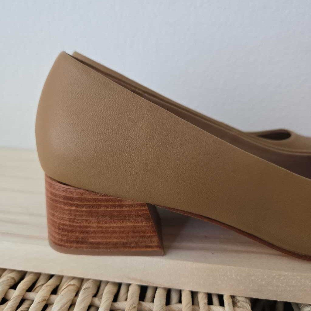 HUMA BLANCO LUISA retail 280.00 SZ 40 = 9.5/10