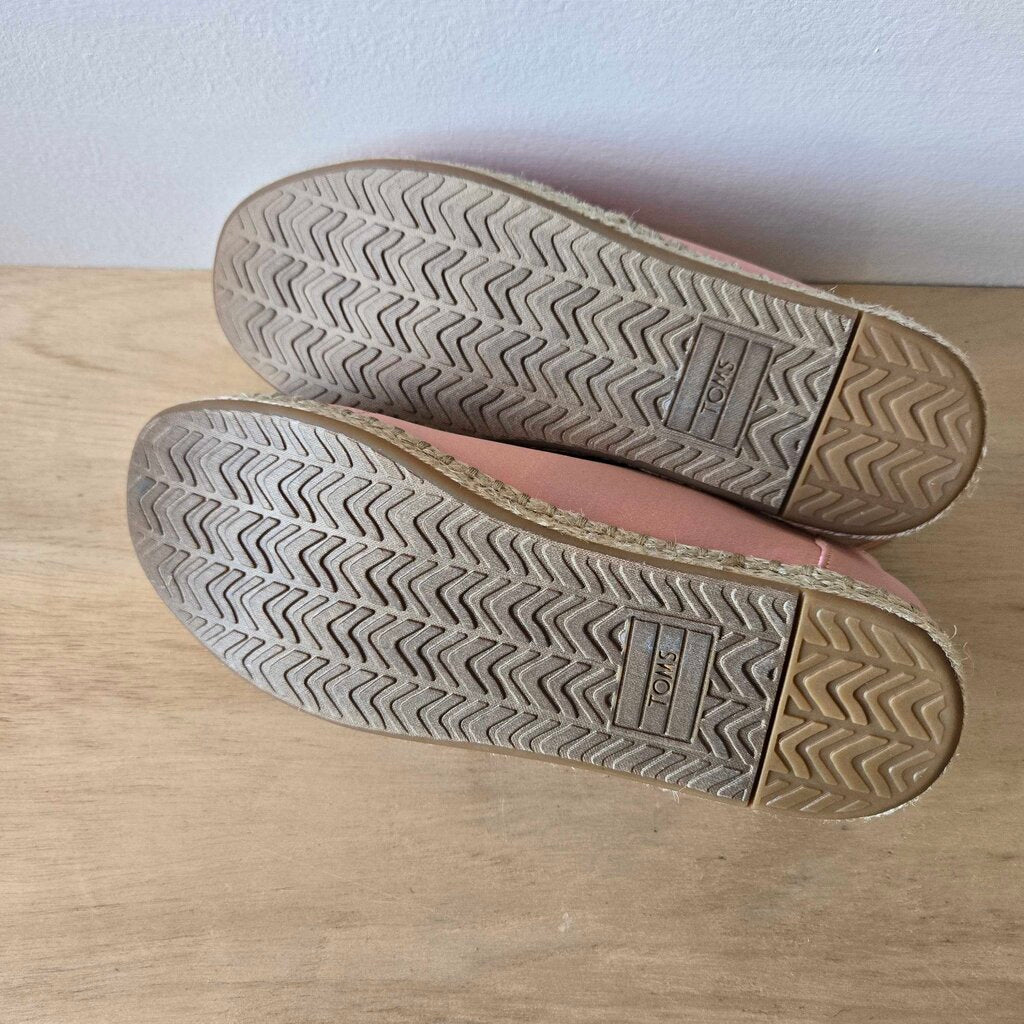 TOMS SATIN SZ 7
