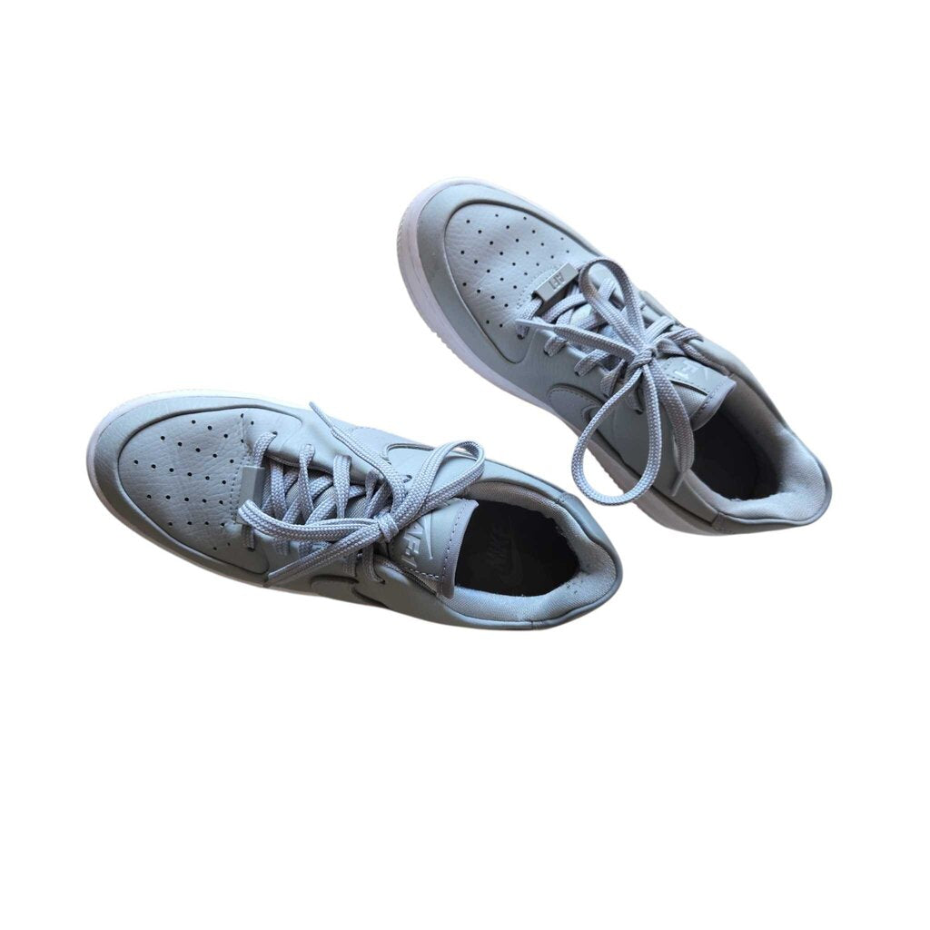 NIKE AIR FORCE PLATFORM SZ 6