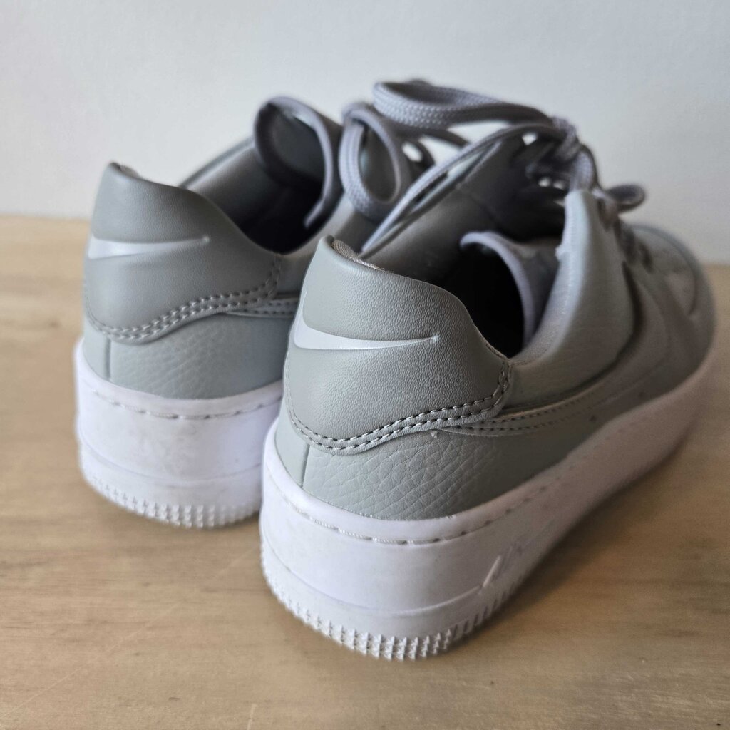 NIKE AIR FORCE PLATFORM SZ 6
