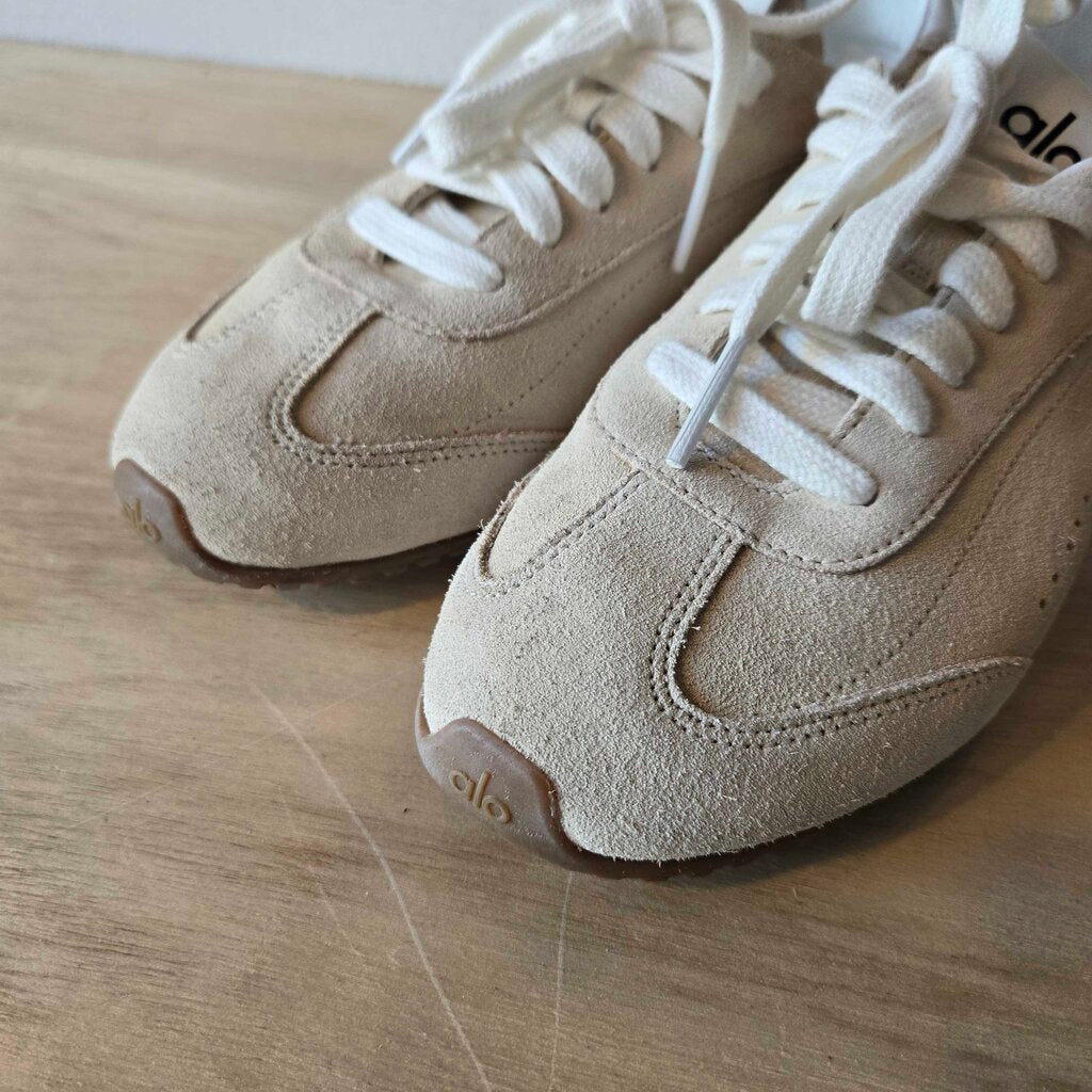 ALO SUNSET SZ 9 retail 225.00