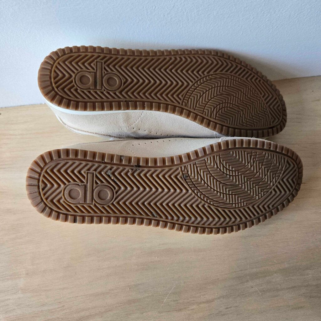 ALO SUNSET SZ 9 retail 225.00