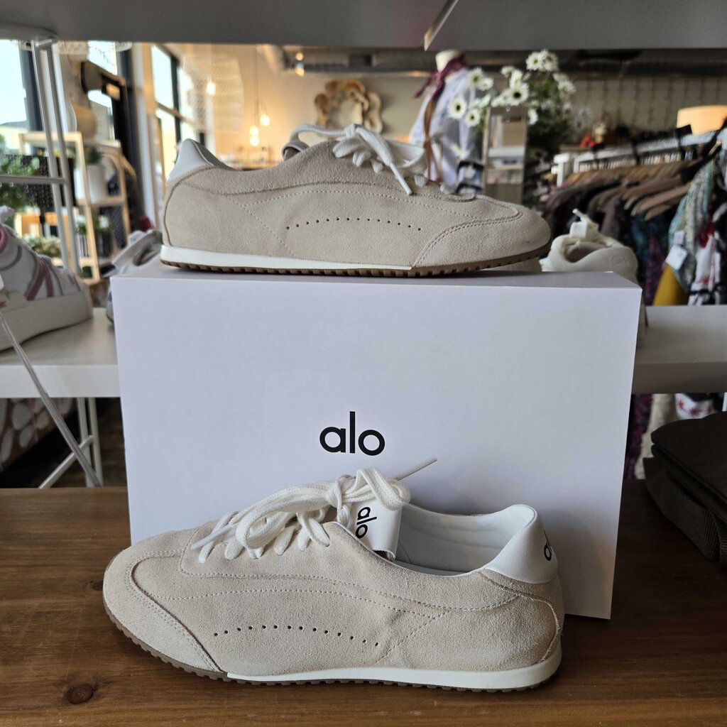 ALO SUNSET SZ 9 retail 225.00