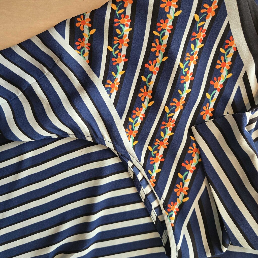 CABI 6318 SZ LARGE B1