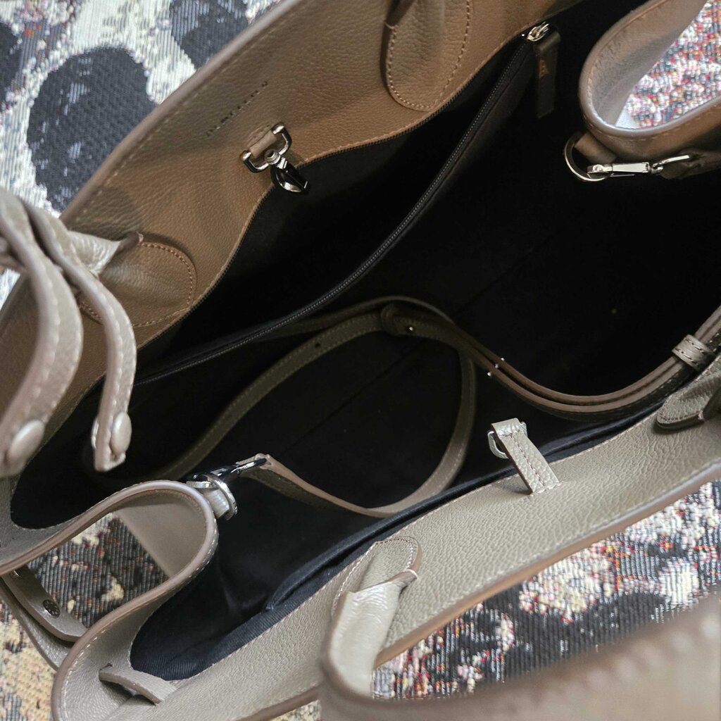 DEMELLIER HUDSON retail 745.00