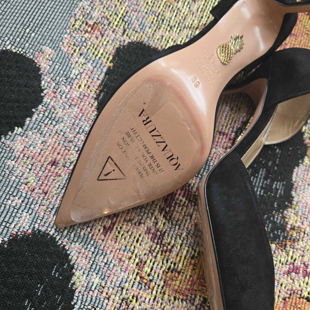 AQUAZZURA UPTOWN SZ 39 retail 850.00