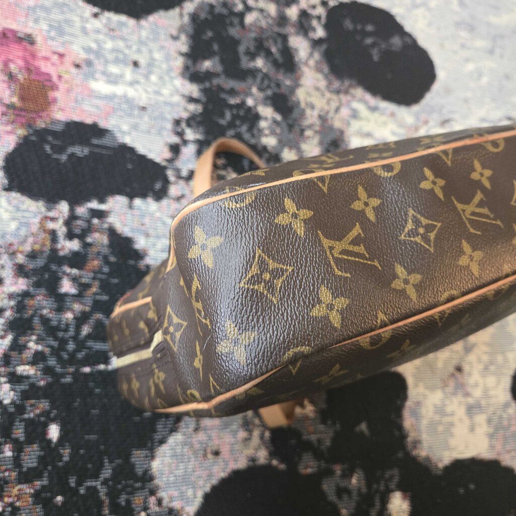 LOUIS VUITTON PORTE DOCUMENTS PEGASE