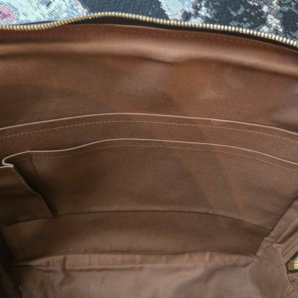 LOUIS VUITTON PORTE DOCUMENTS PEGASE