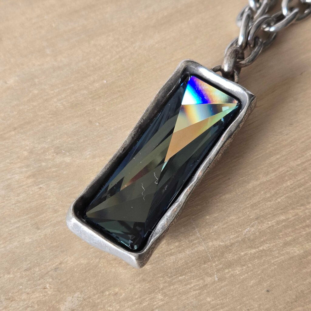 UNO de 50 ANUBIS NECKLACE