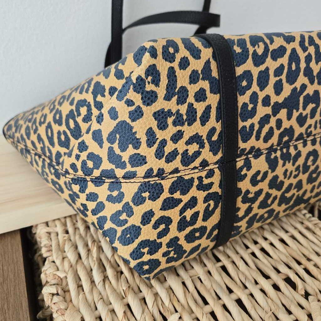 TALBOTS LEATHER ANIMAL PRINT TOTE