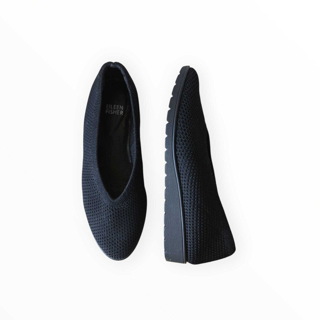 EILEEN FISHER SZ 6