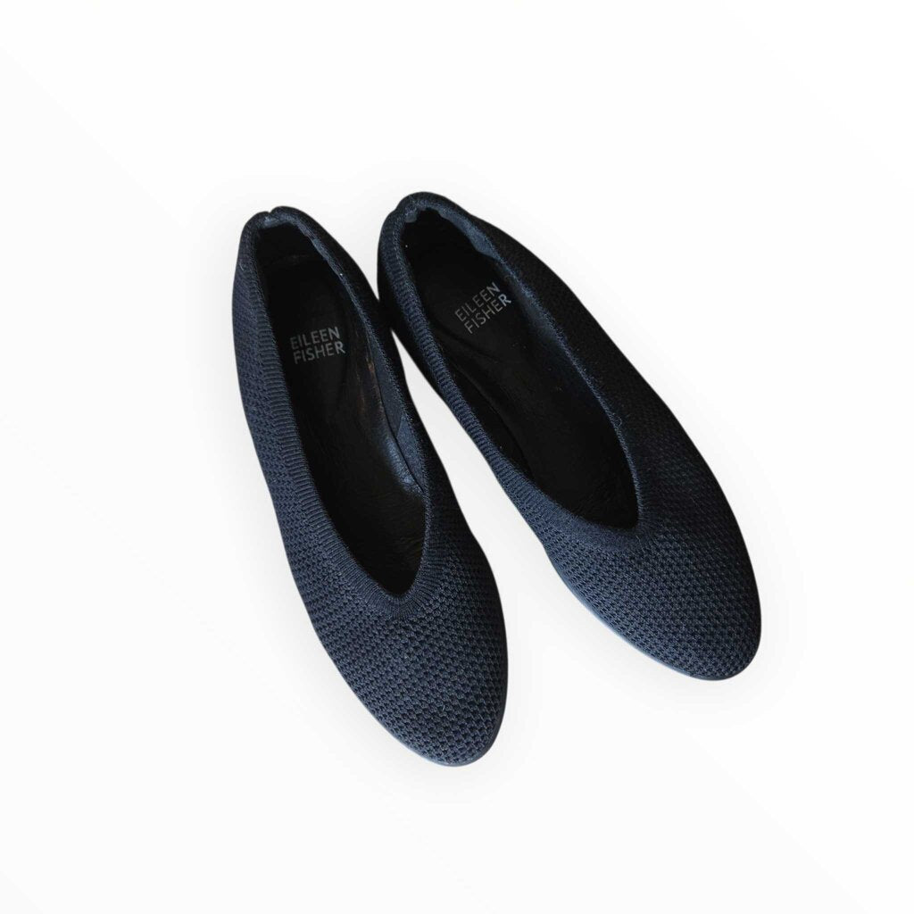 EILEEN FISHER SZ 6