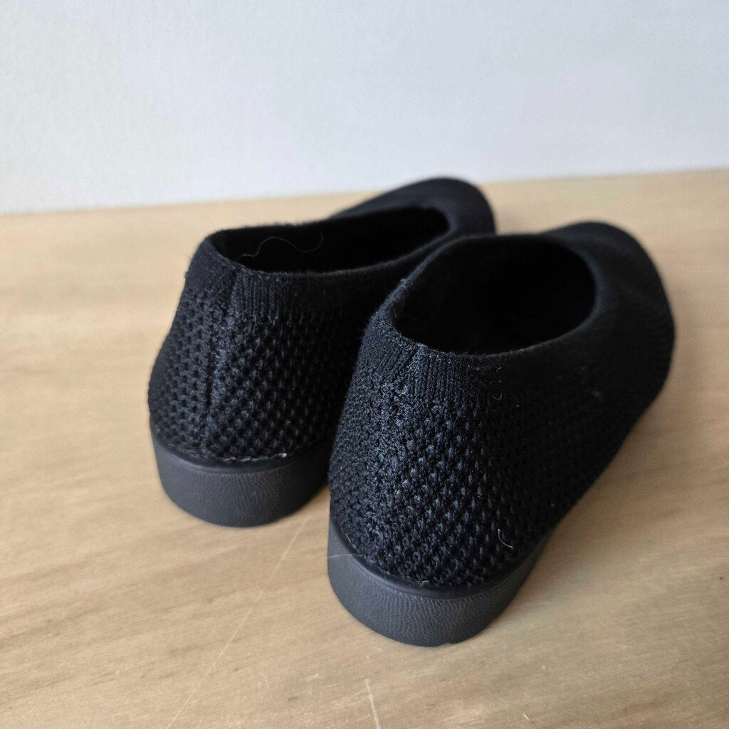 EILEEN FISHER SZ 6