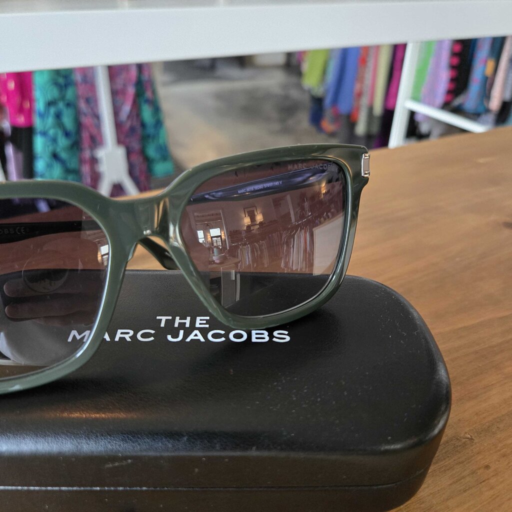 MARC JACOBS 567/S retail 175.00