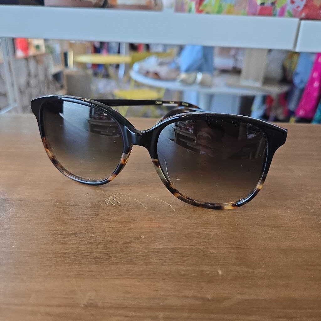 TOMS SANDELA retail 130.00 sunnies