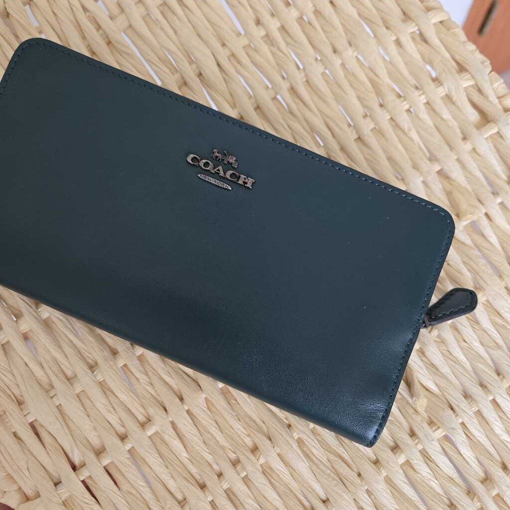 COACH GREEN WALLET