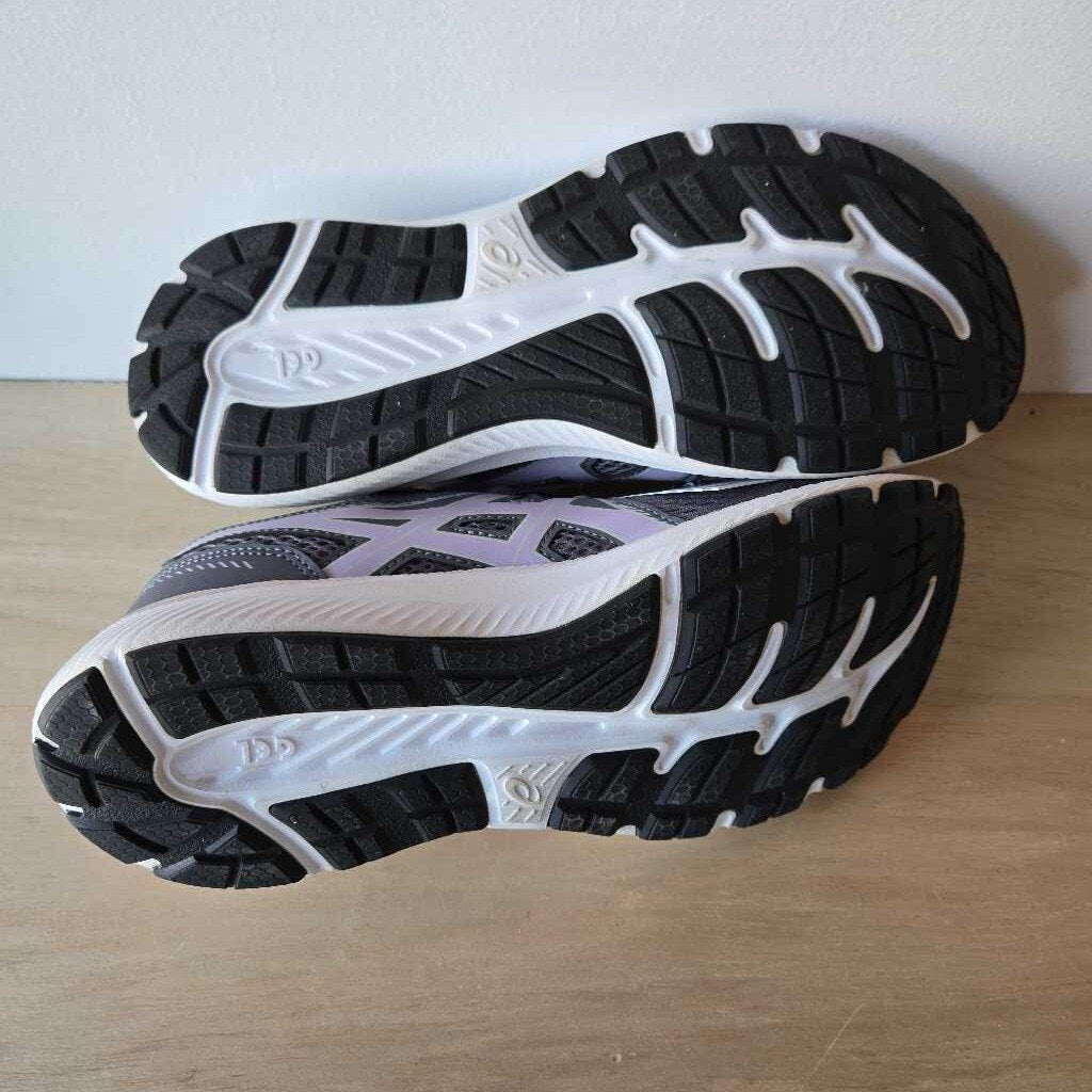 ASICS SZ 10