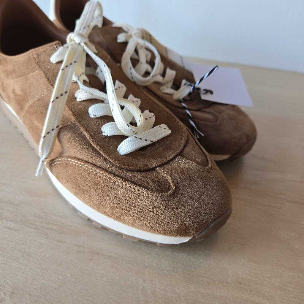 MADDEN GIRL SZ 7.5