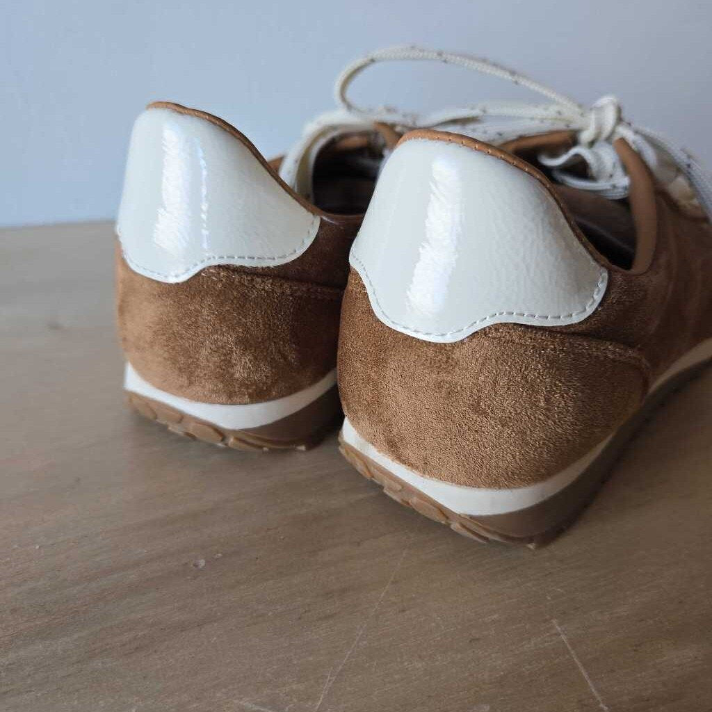 MADDEN GIRL SZ 7.5