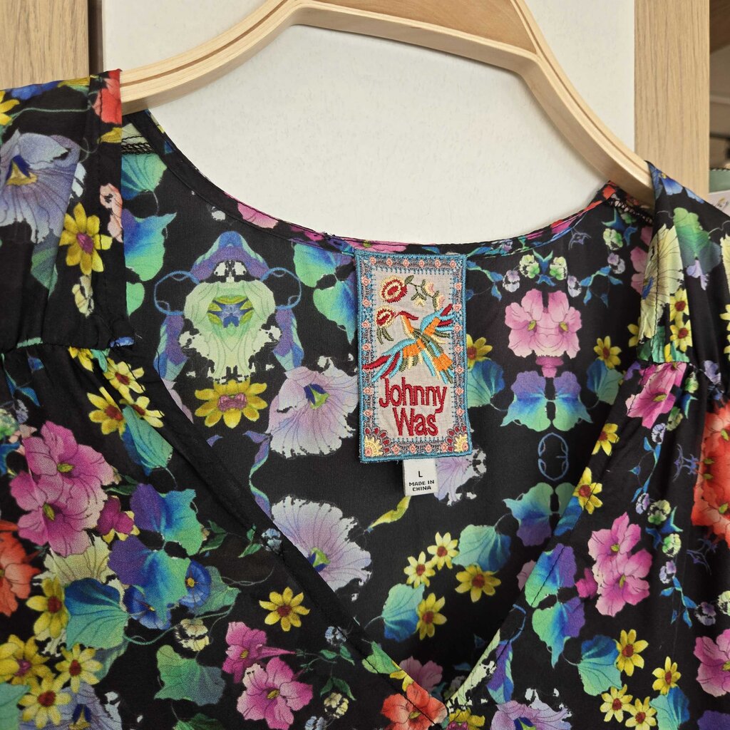 JOHNNY WAS 2 PIECE retail 428.00 W