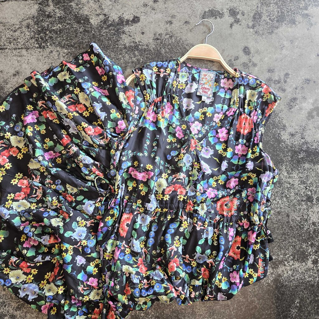 JOHNNY WAS 2 PIECE retail 428.00 W