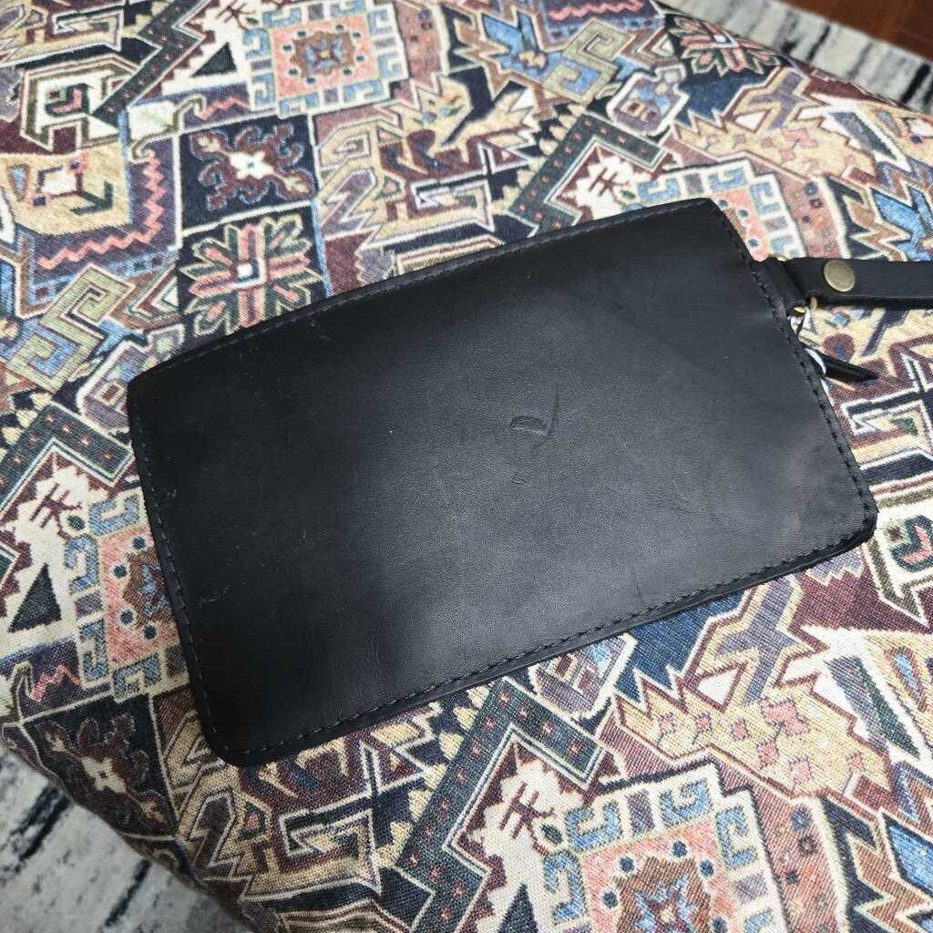PORTLAND WRISTLET