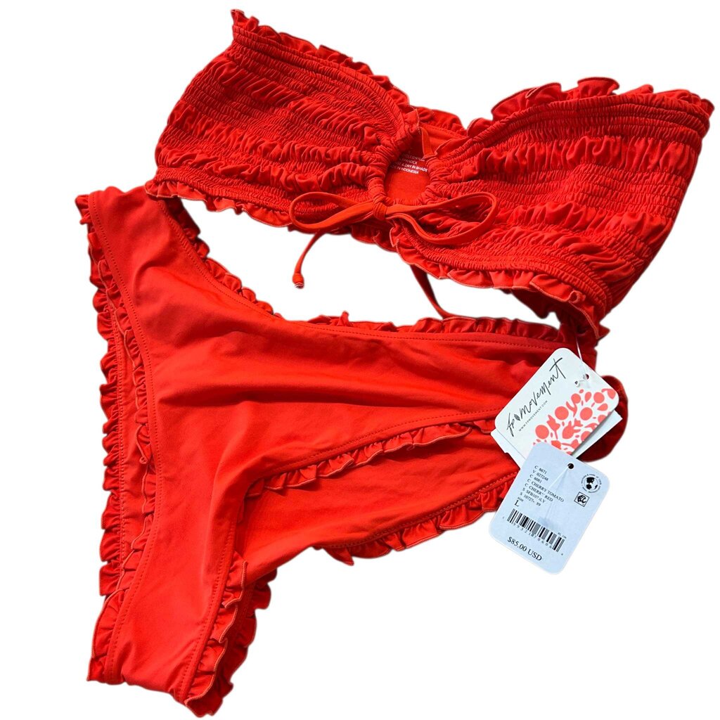 STONE FOX SWIM SET retail 180.00 SZ LARGE W